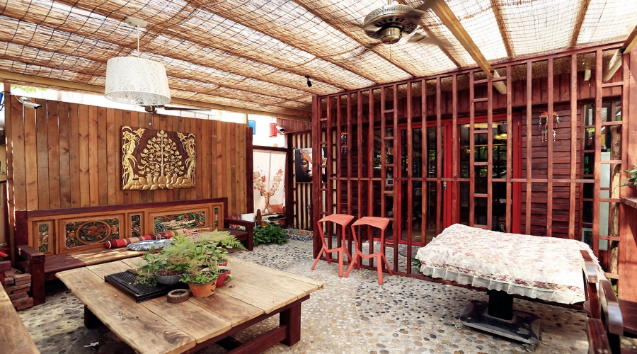 廣東深圳-較場尾面包樹民宿